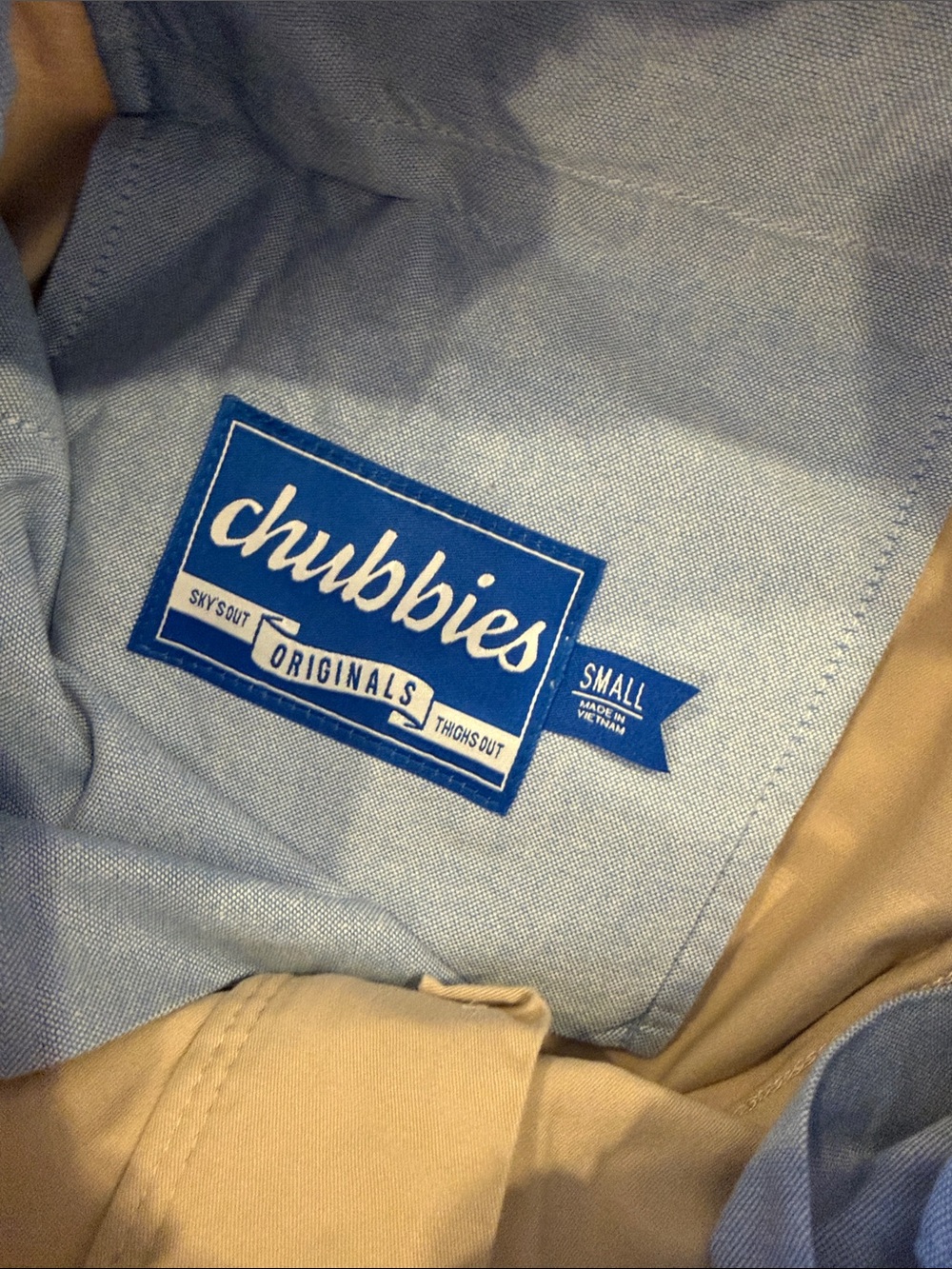 chubbies Men's Elastic-Waist Flat Front Shorts in Khaki - Picture 4 of 4
